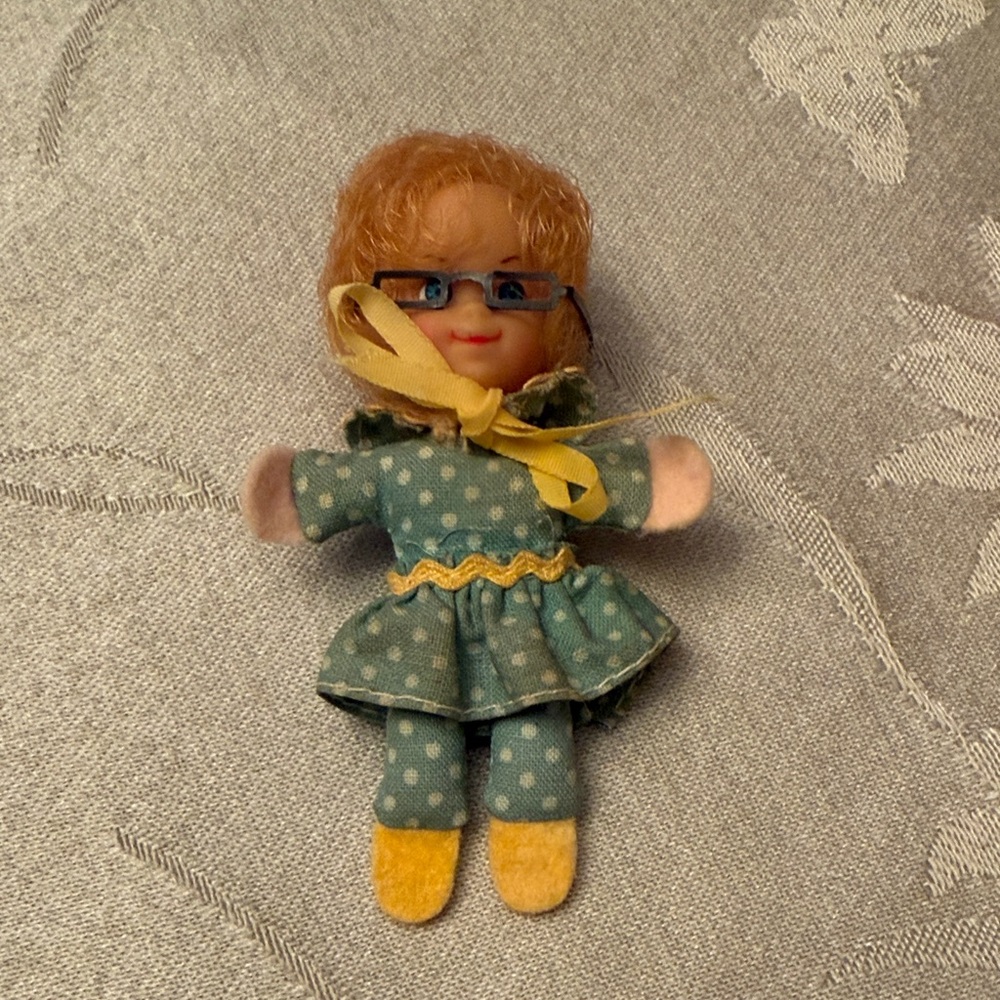 Mattel 1965 Vintage Buffy & Mrs. Beasley from Family Affair - Picture 5 of 6